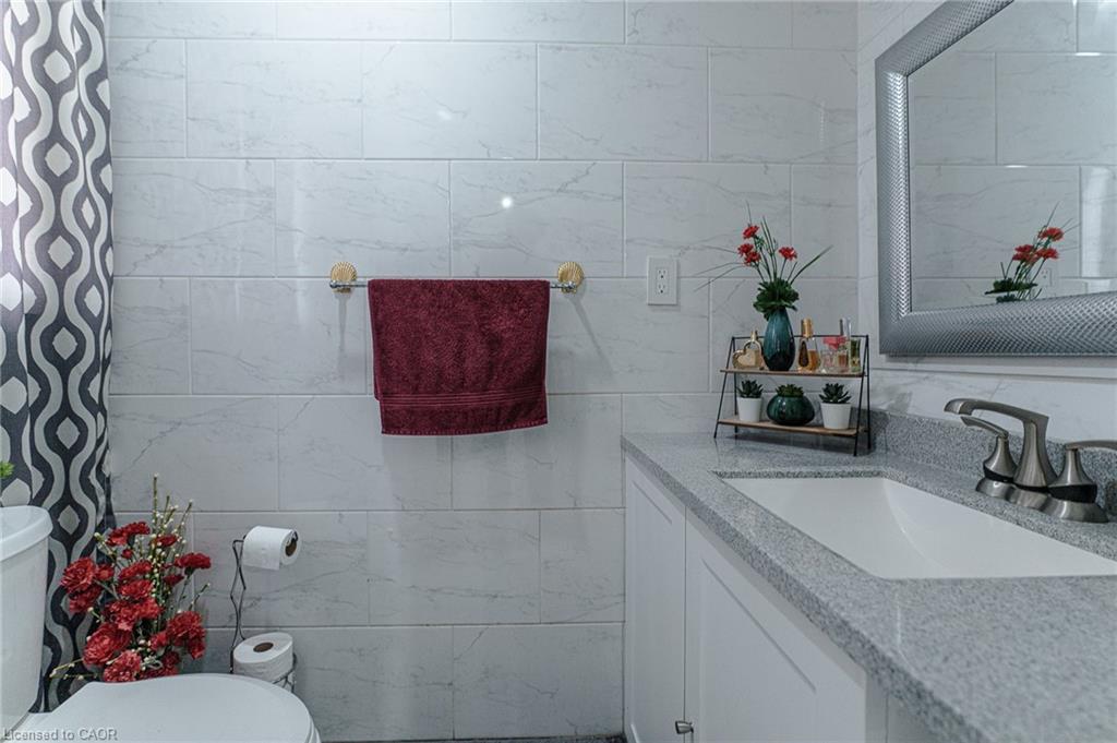 6540 Twenty Road E Property Photo 40