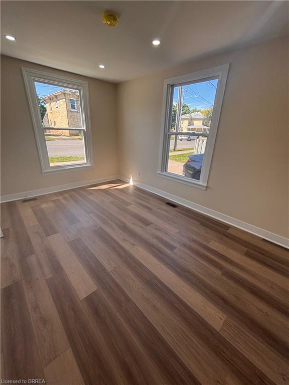 130 King Street Property Photo 4