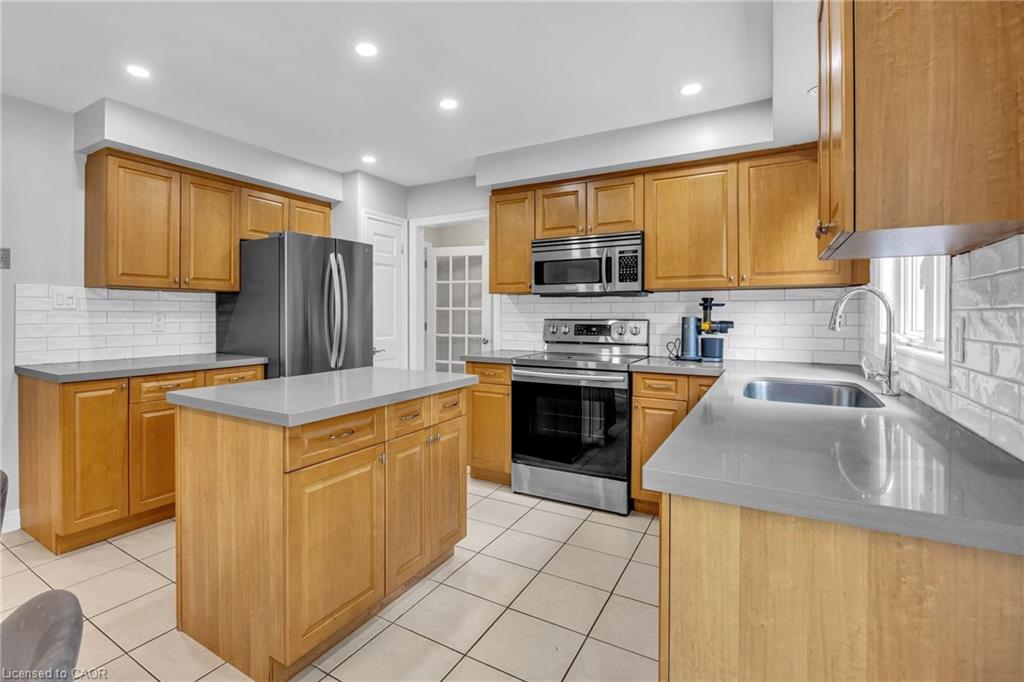 2255 Bethnal Green Road Property Photo 12