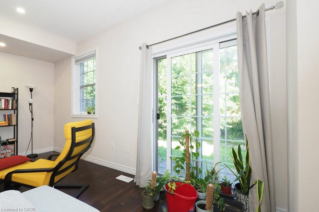 18 Robert Peel Road Property Photo 11