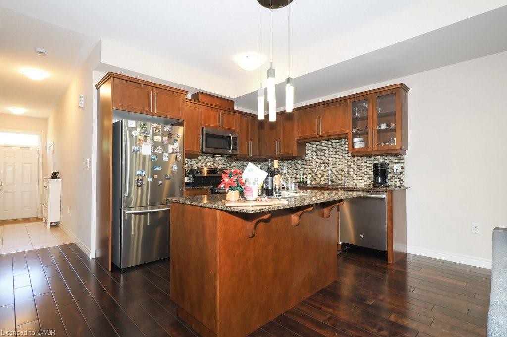 18 Robert Peel Road Property Photo 12