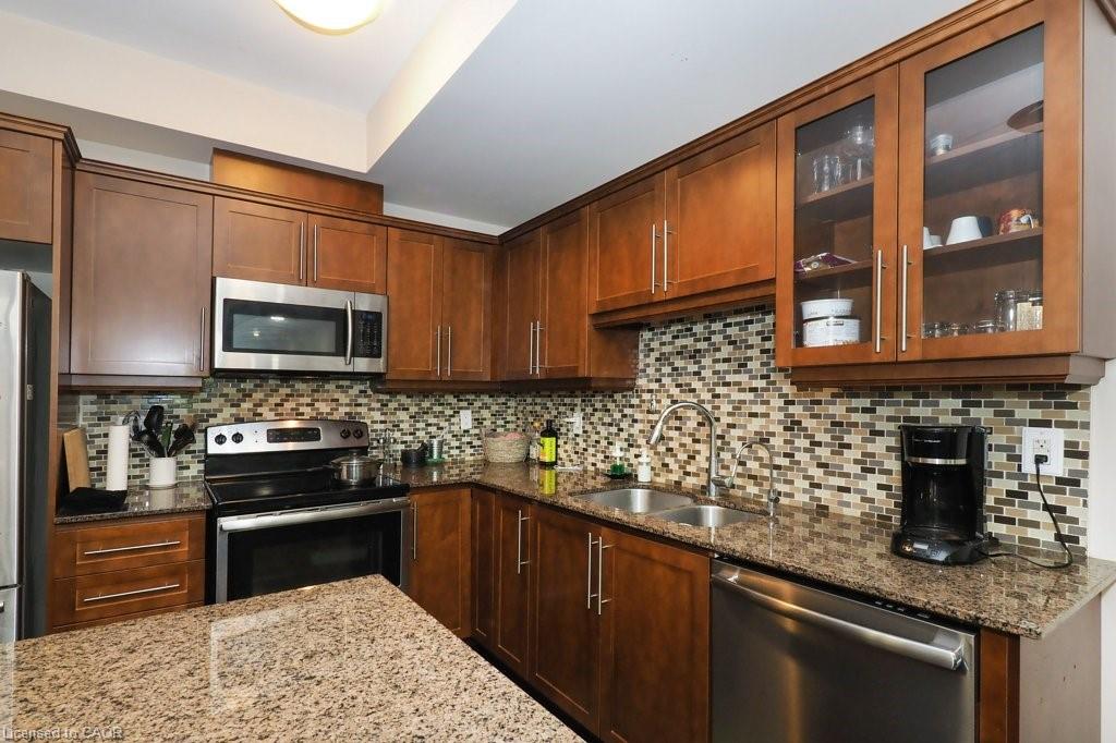 18 Robert Peel Road Property Photo 14