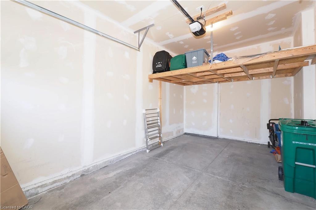 18 Robert Peel Road Property Photo 16
