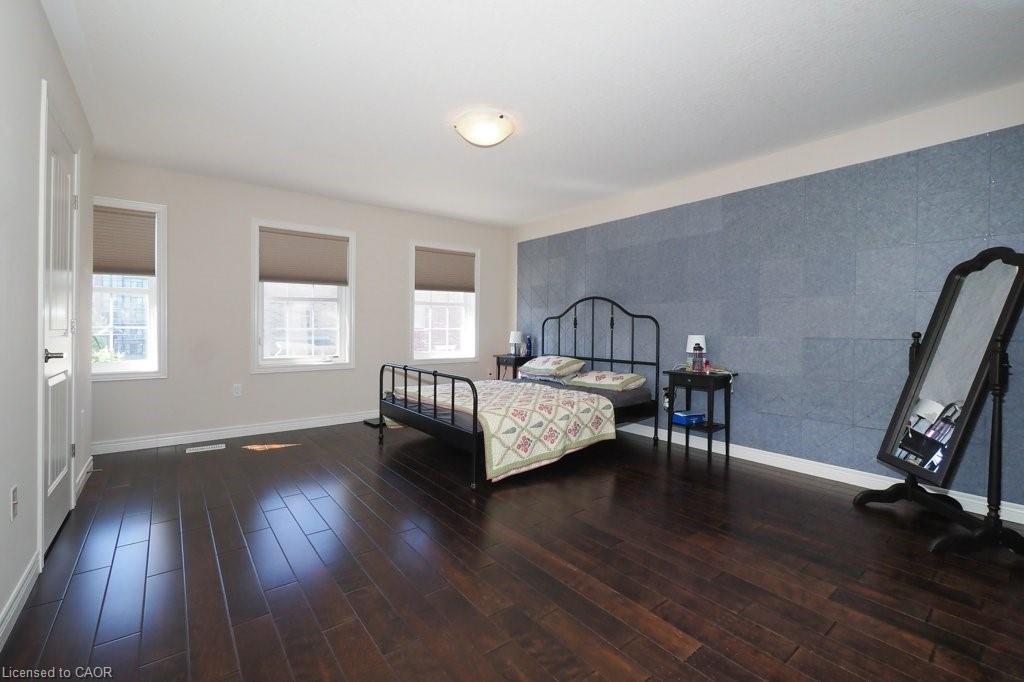 18 Robert Peel Road Property Photo 19