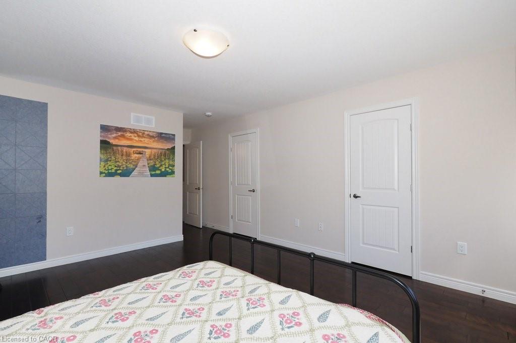 18 Robert Peel Road Property Photo 21