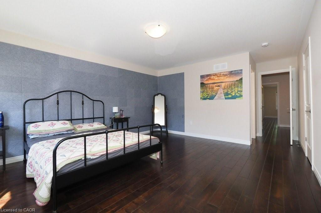 18 Robert Peel Road Property Photo 22