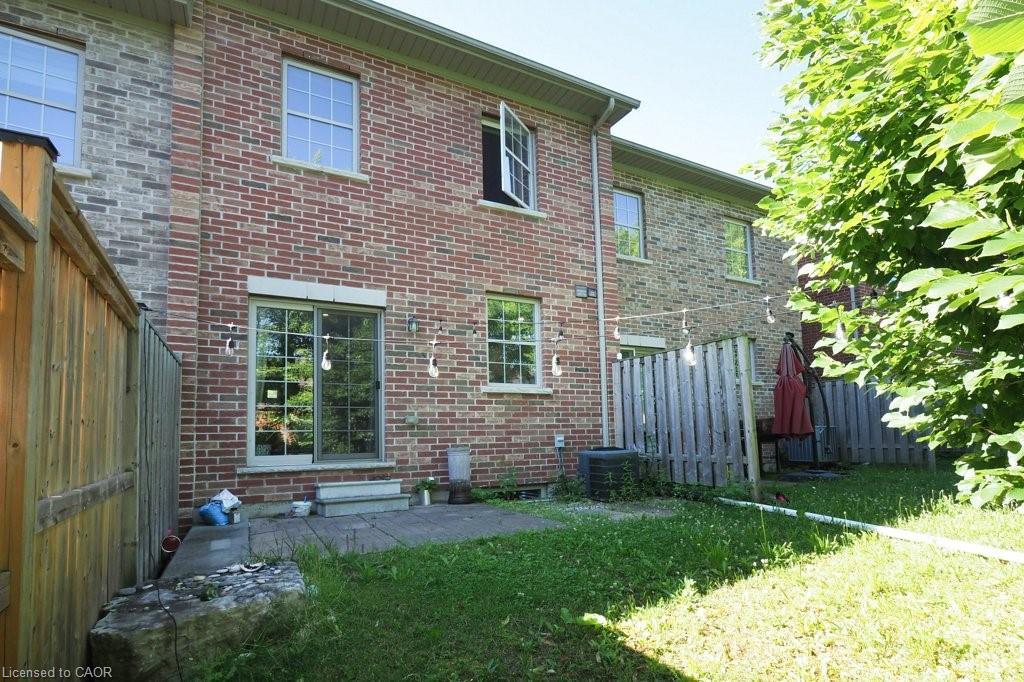 18 Robert Peel Road Property Photo 32