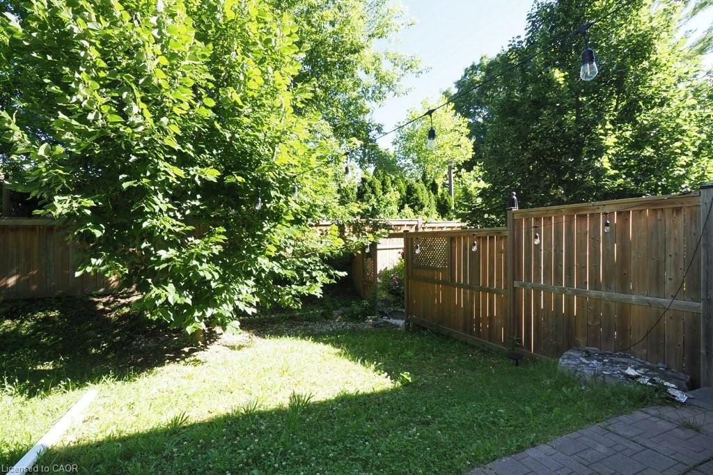 18 Robert Peel Road Property Photo 34