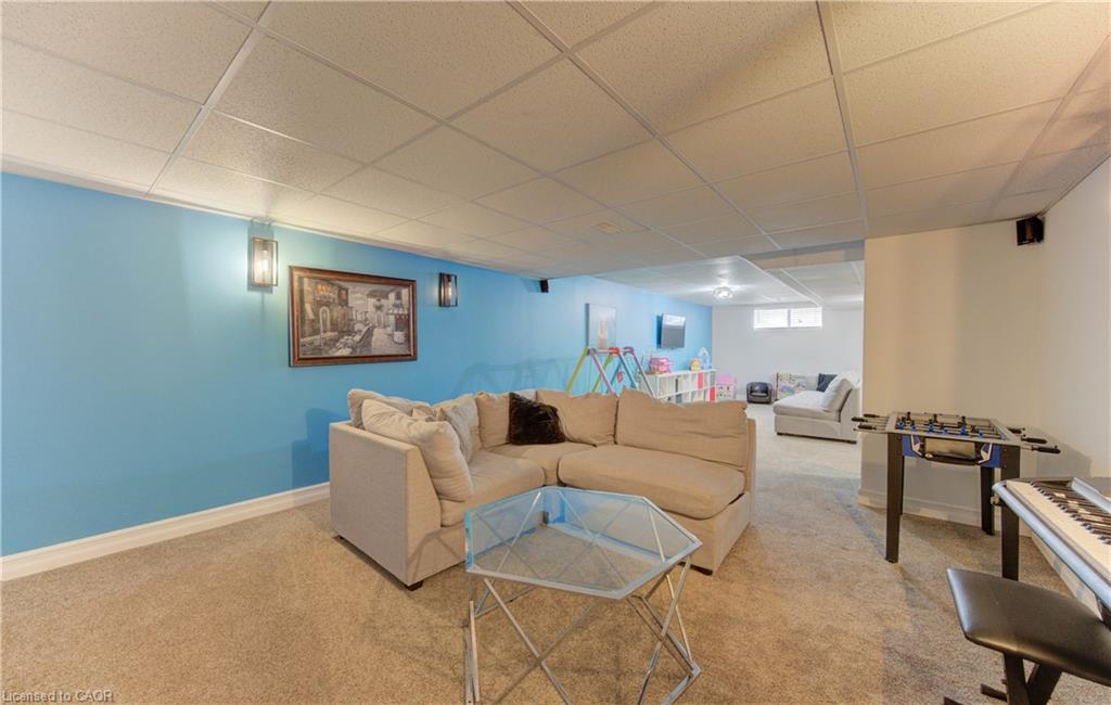 21 West Tree Drive Property Photo 28