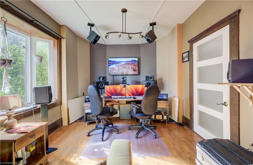 140 Shade Street Property Photo 15