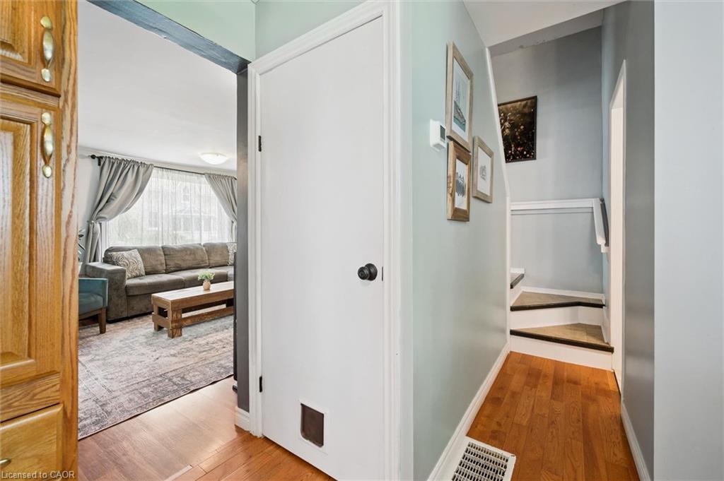 250 St George Street E Property Photo 15