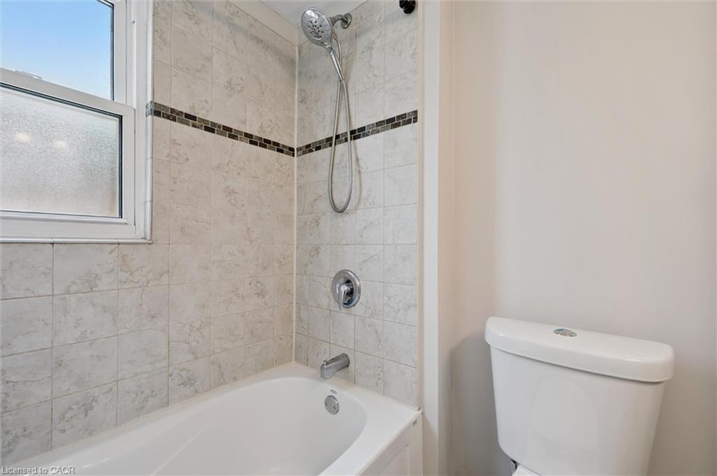 250 St George Street E Property Photo 17