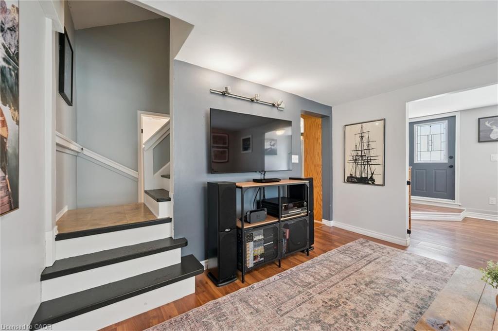 250 St George Street E Property Photo 18