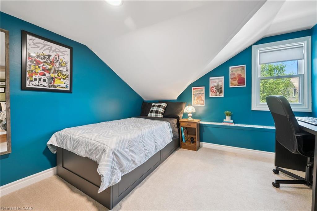 250 St George Street E Property Photo 22