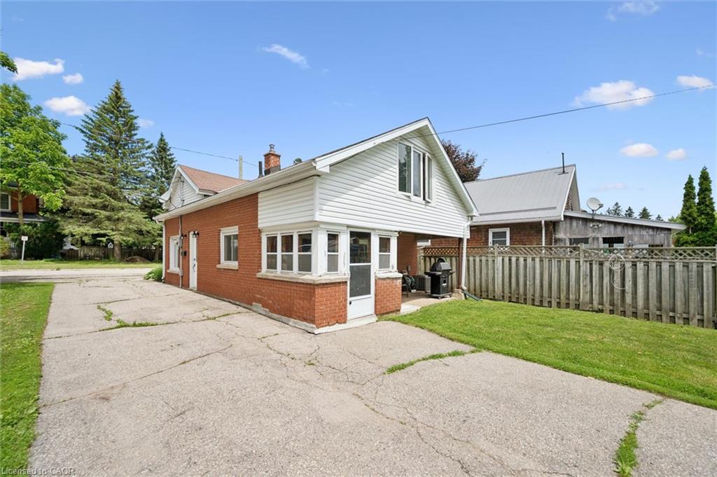 250 St George Street E Property Photo 28