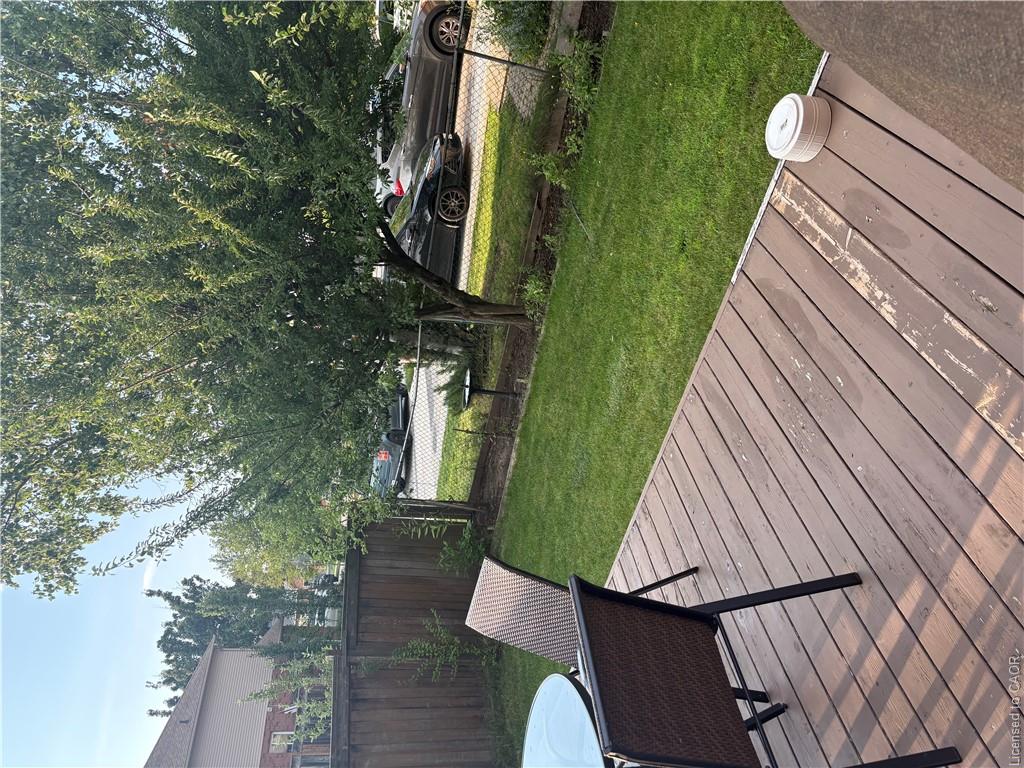 125 Terni Boulevard Property Photo 3