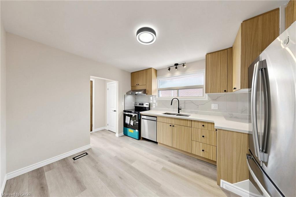 28 Warren Avenue Property Photo 6