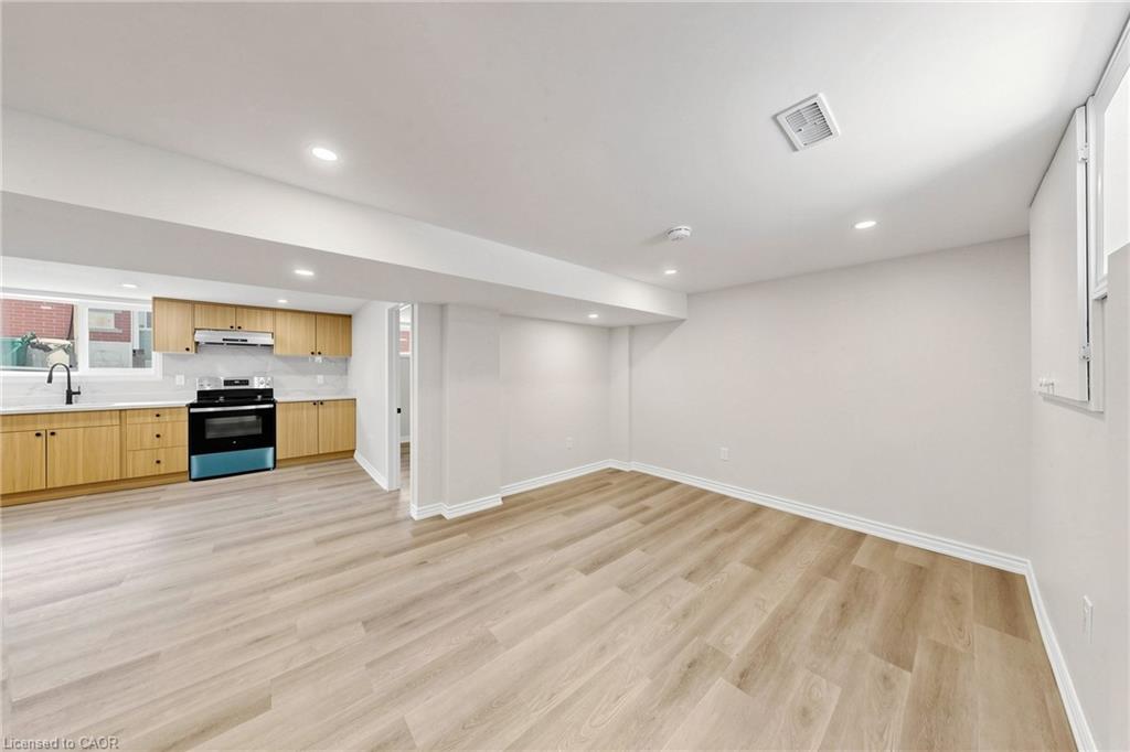 28 Warren Avenue Property Photo 21