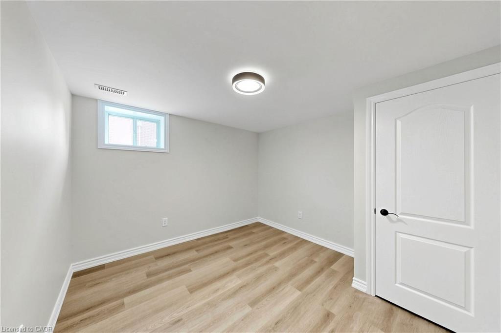 28 Warren Avenue Property Photo 27