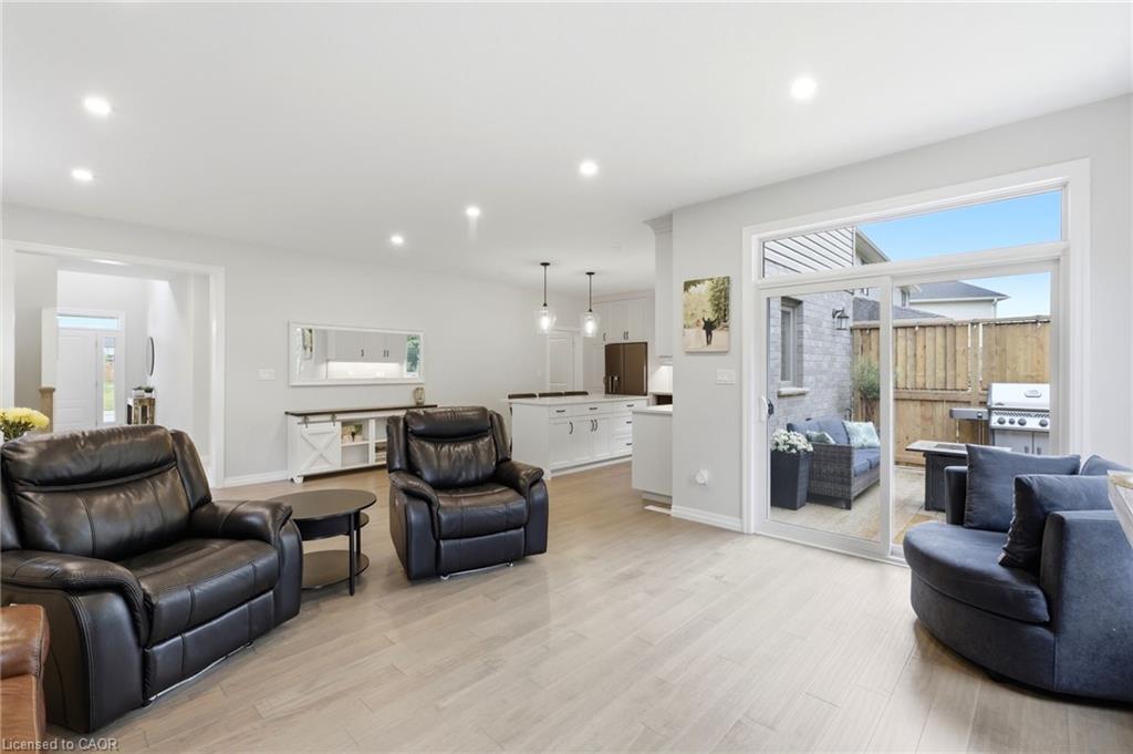 39 Dunning Way Property Photo 8
