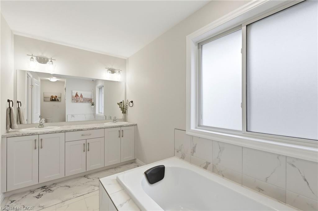 39 Dunning Way Property Photo 31