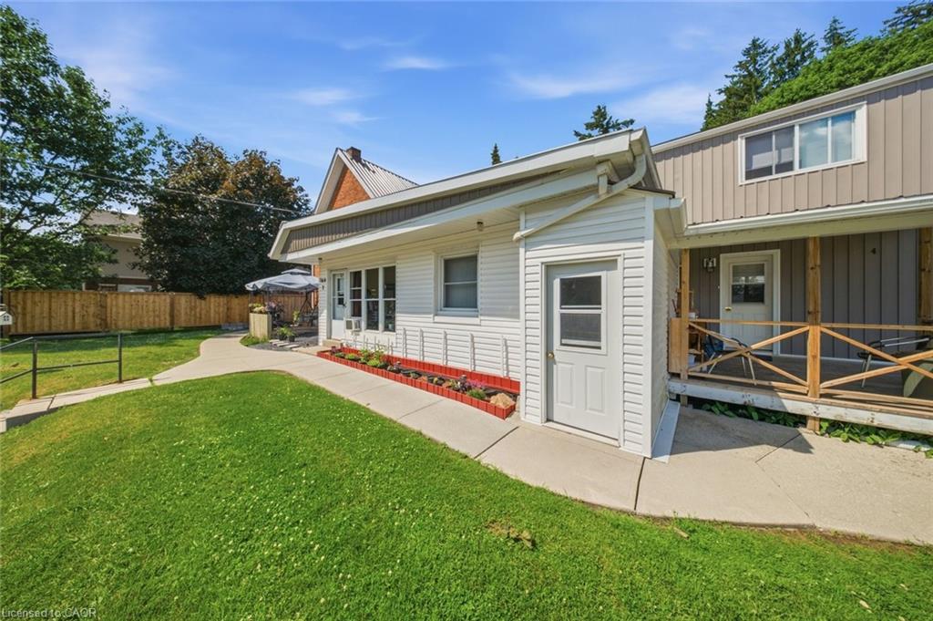 160 Queen Street Property Photo 4