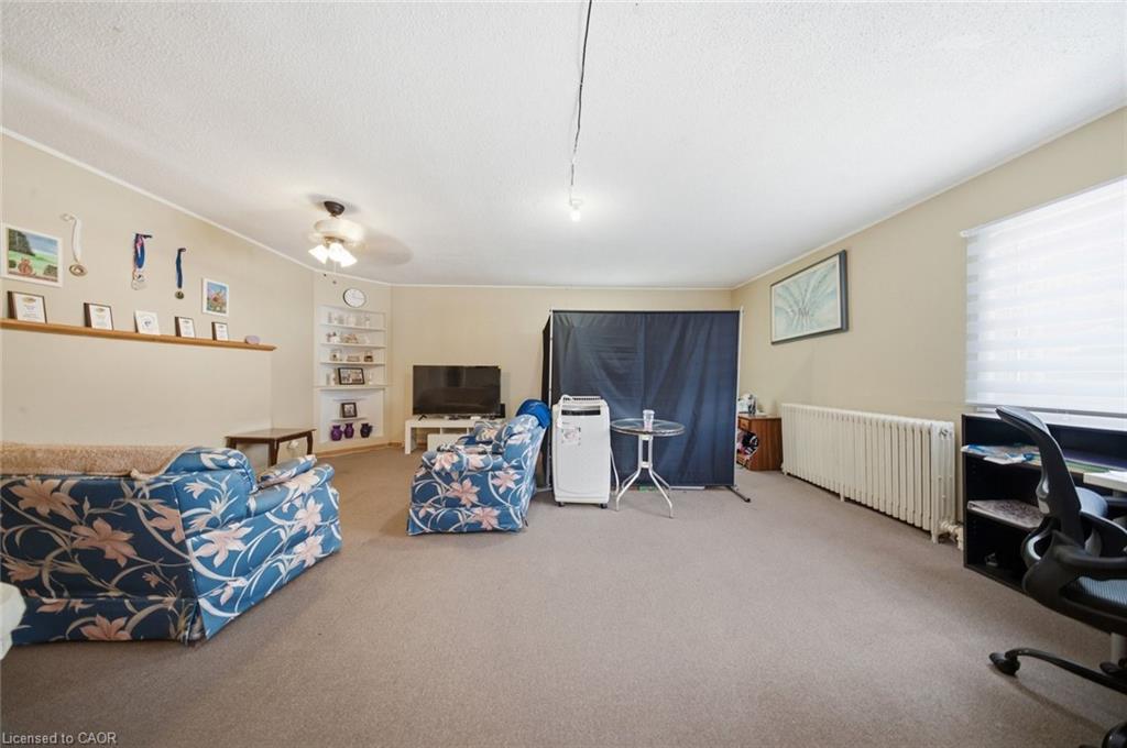 160 Queen Street Property Photo 13