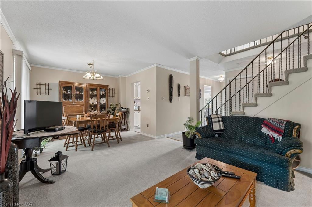 26 Jameson Crescent Property Photo 10