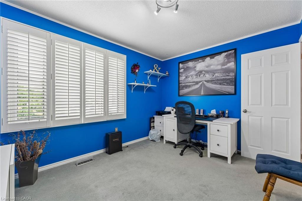 26 Jameson Crescent Property Photo 30