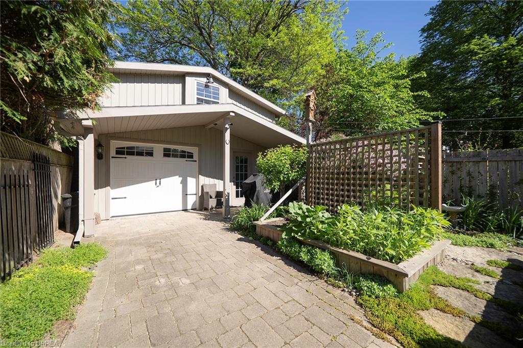11 Chestnut Avenue Property Photo 7