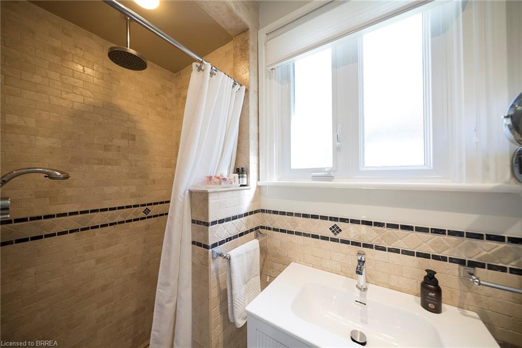 11 Chestnut Avenue Property Photo 21