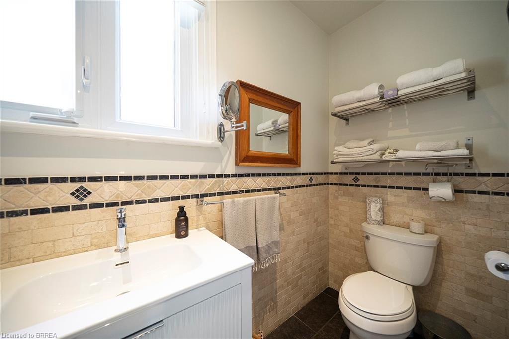 11 Chestnut Avenue Property Photo 22