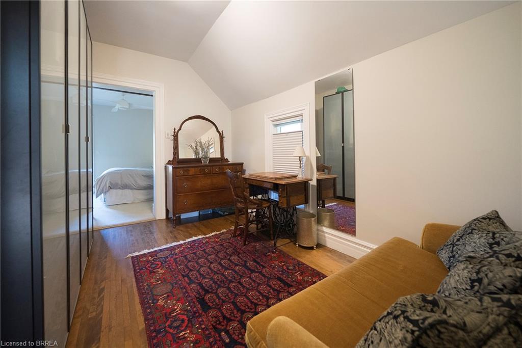 11 Chestnut Avenue Property Photo 28