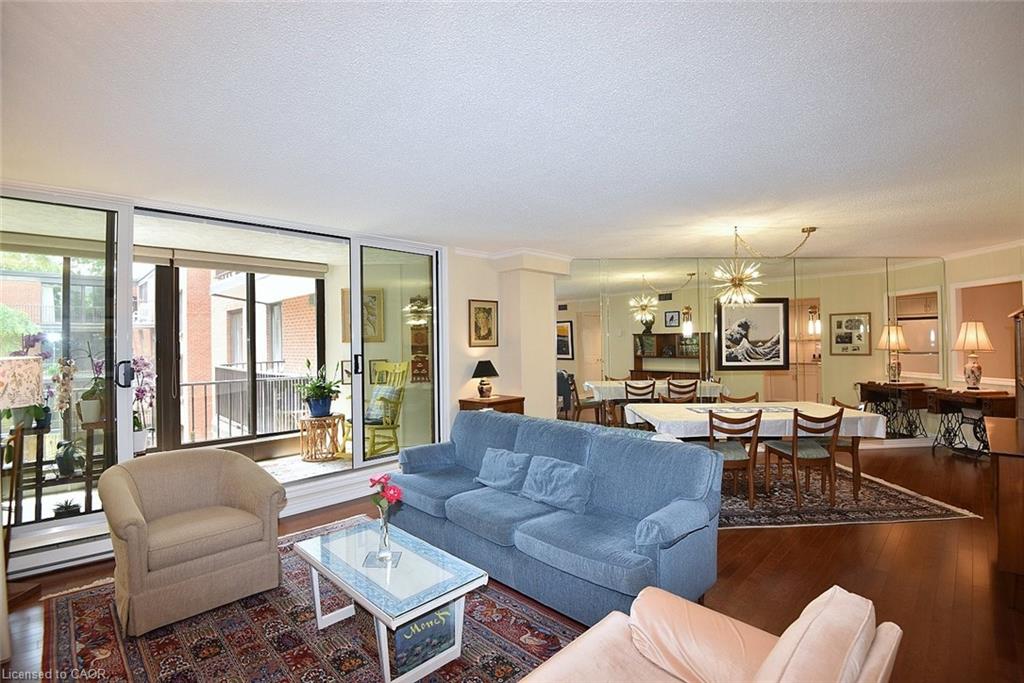 303-150 Wilson Street W Property Photo 8