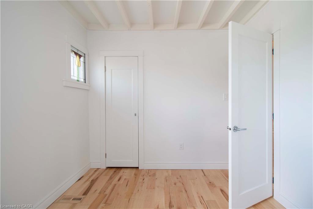 36 Fullerton Avenue Property Photo 23
