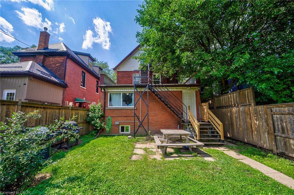 108 Victoria Avenue N Property Photo 39