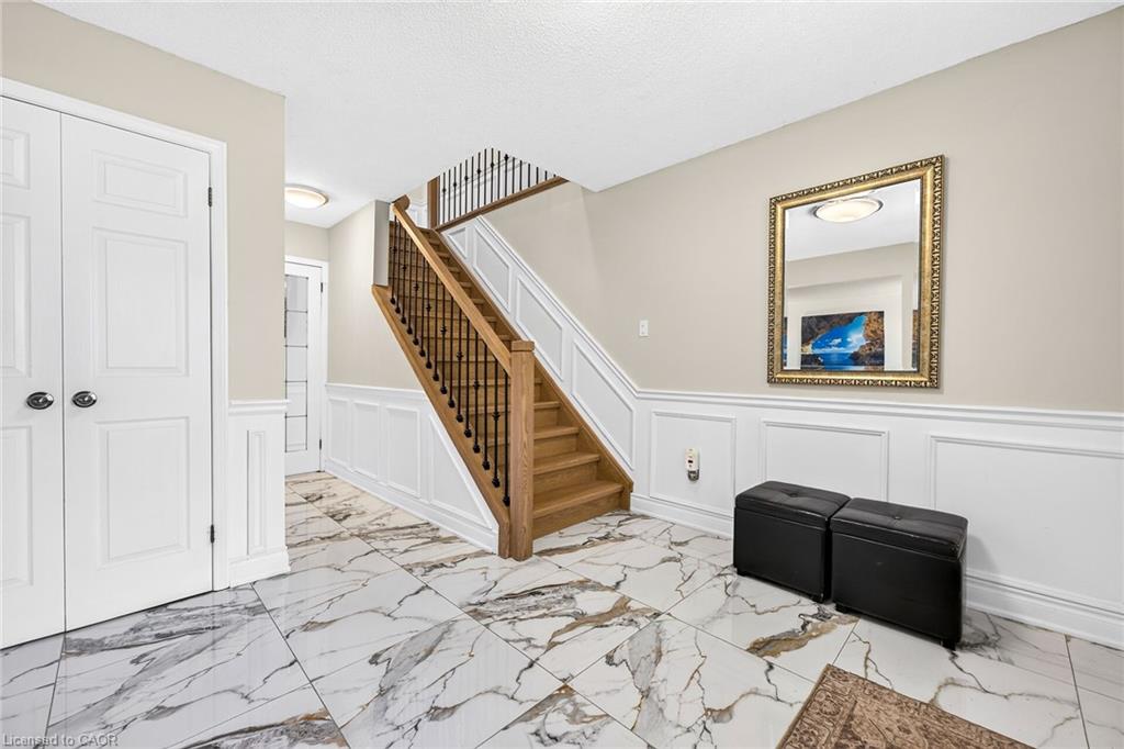 15 Cheval Drive Property Photo 8