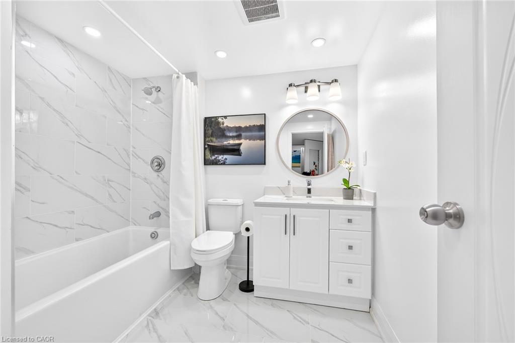 15 Cheval Drive Property Photo 42