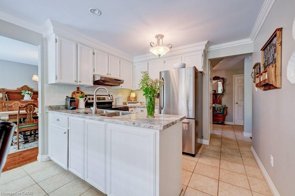 469 Westvale Drive Property Photo 15