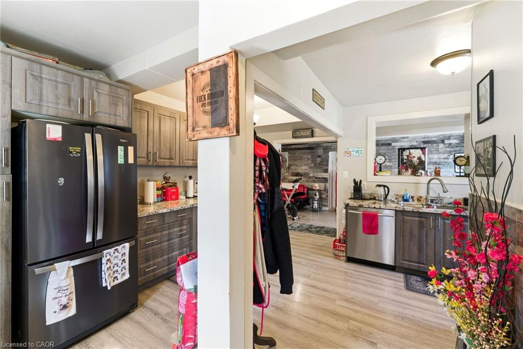 1745 King Street E Property Photo 19
