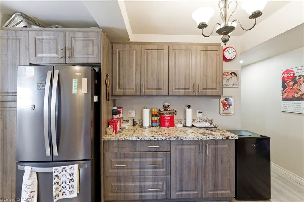 1745 King Street E Property Photo 21