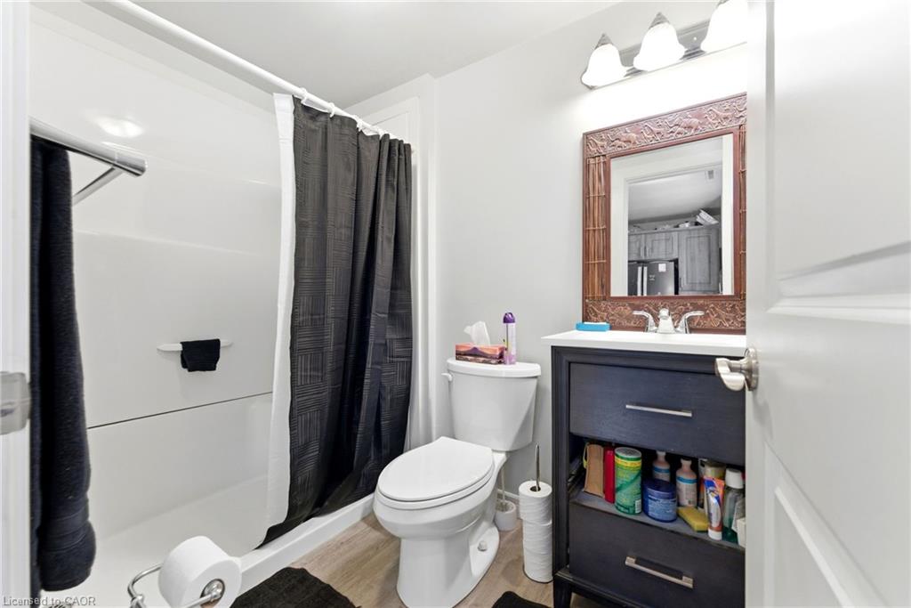 1745 King Street E Property Photo 33