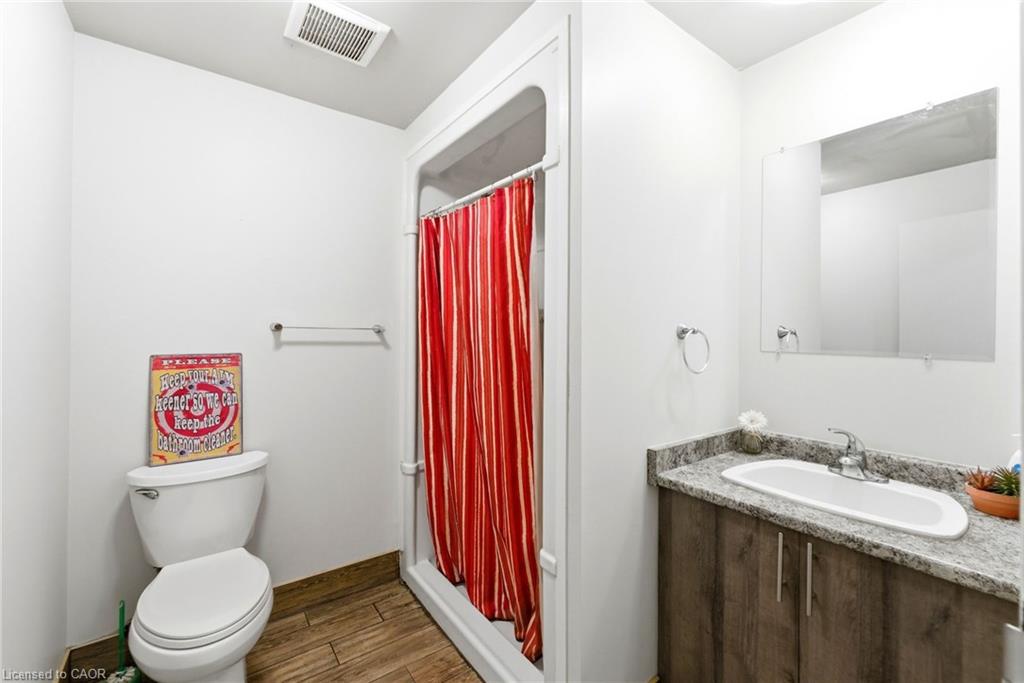 1745 King Street E Property Photo 34