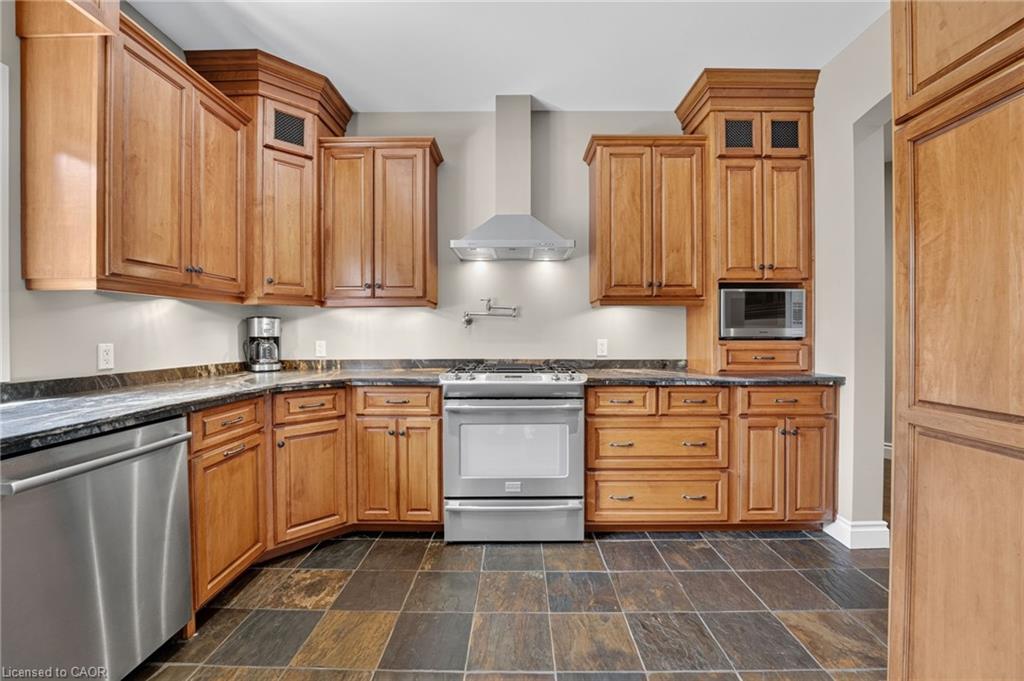41 Cameron Drive Property Photo 17