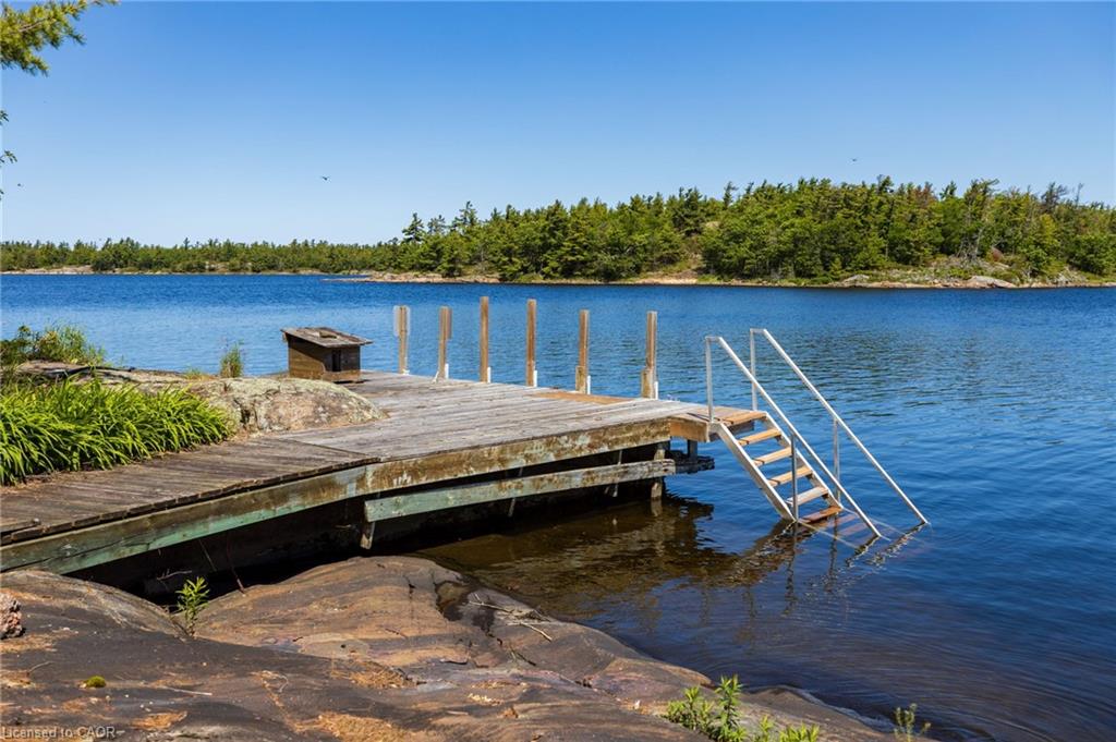 1 B254 Island Property Photo 7