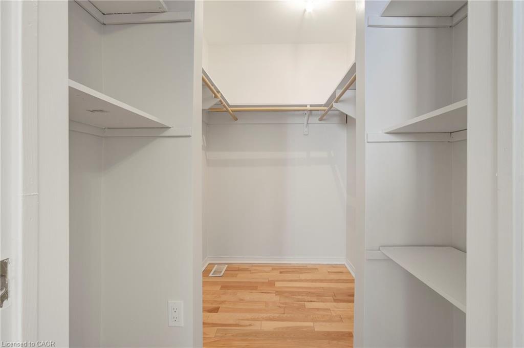 14-336 Queen Street S Property Photo 25
