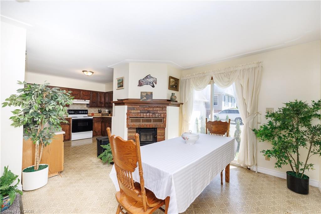 6155 Rainham Road Property Photo 8