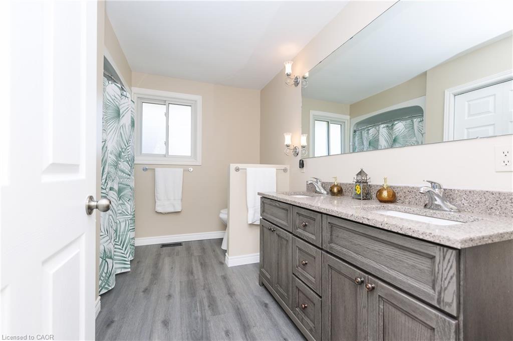6155 Rainham Road Property Photo 21