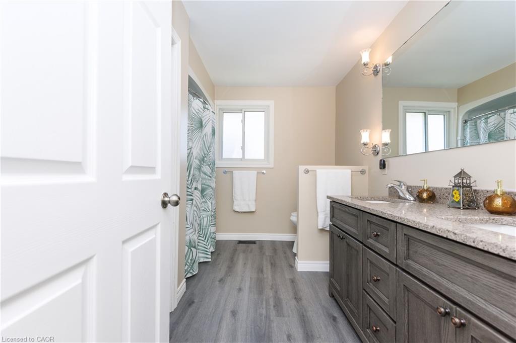 6155 Rainham Road Property Photo 22