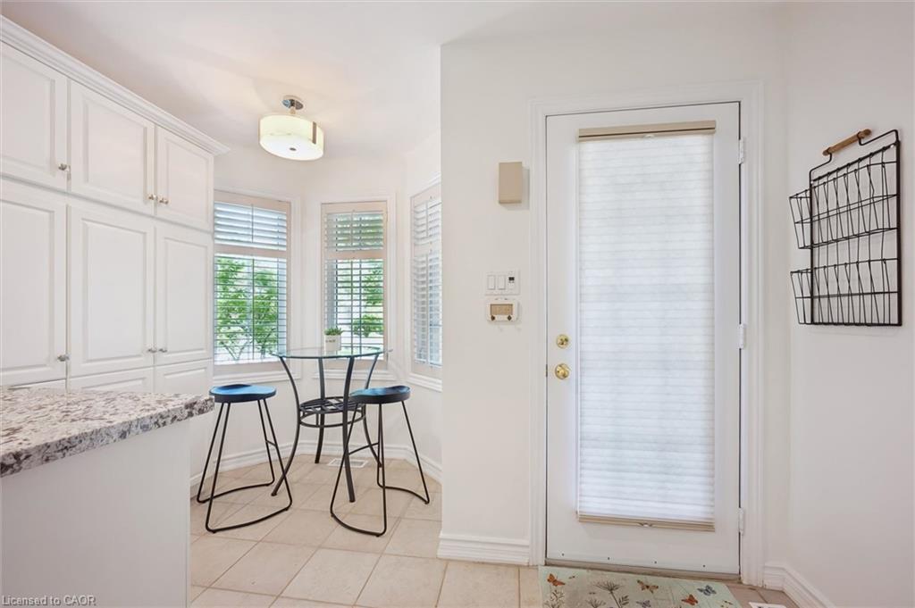 5-3243 New Street Property Photo 5